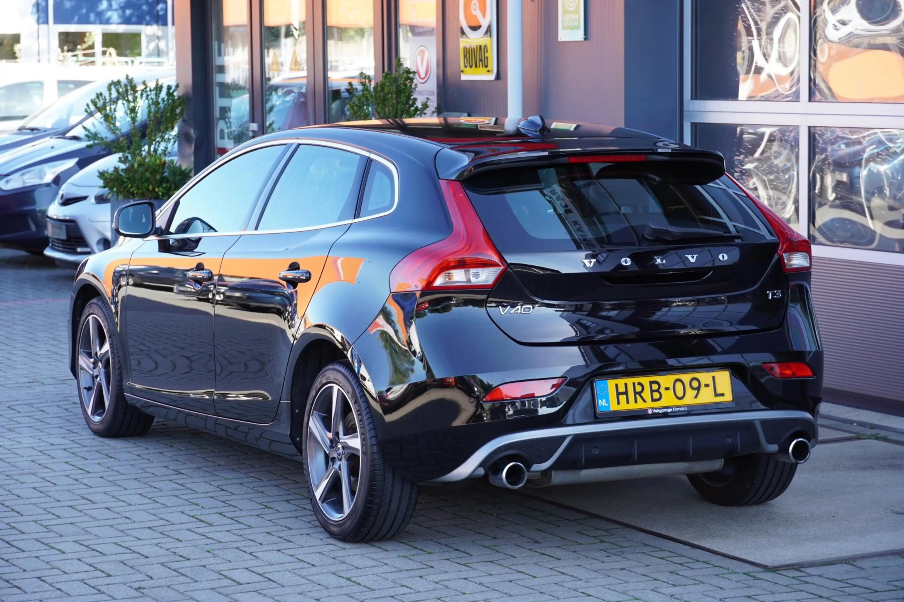 Volvo V40 2.0 T3 152PK R-Design Clima/Cruise/PDC/LM — photo 6