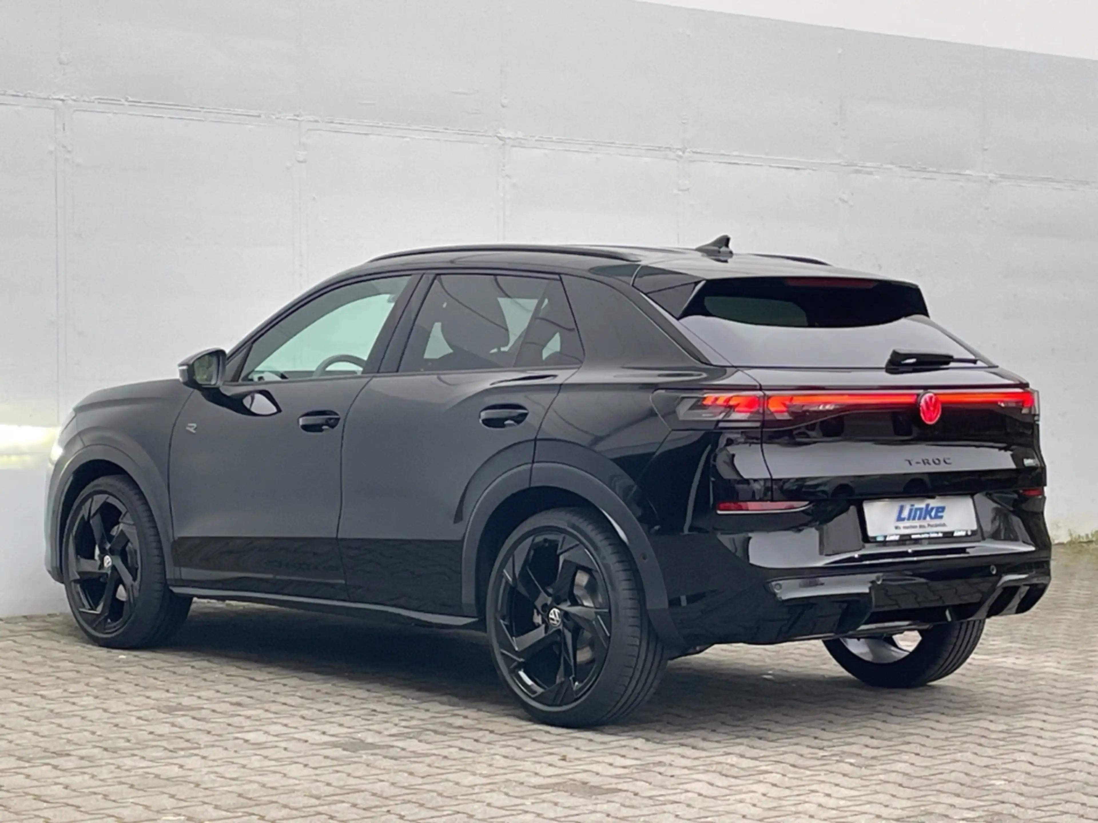 Volkswagen T-Roc R-Line 1.5eTSI DSG Kamera/LED Plus/Keyless/el.Heck — photo 6