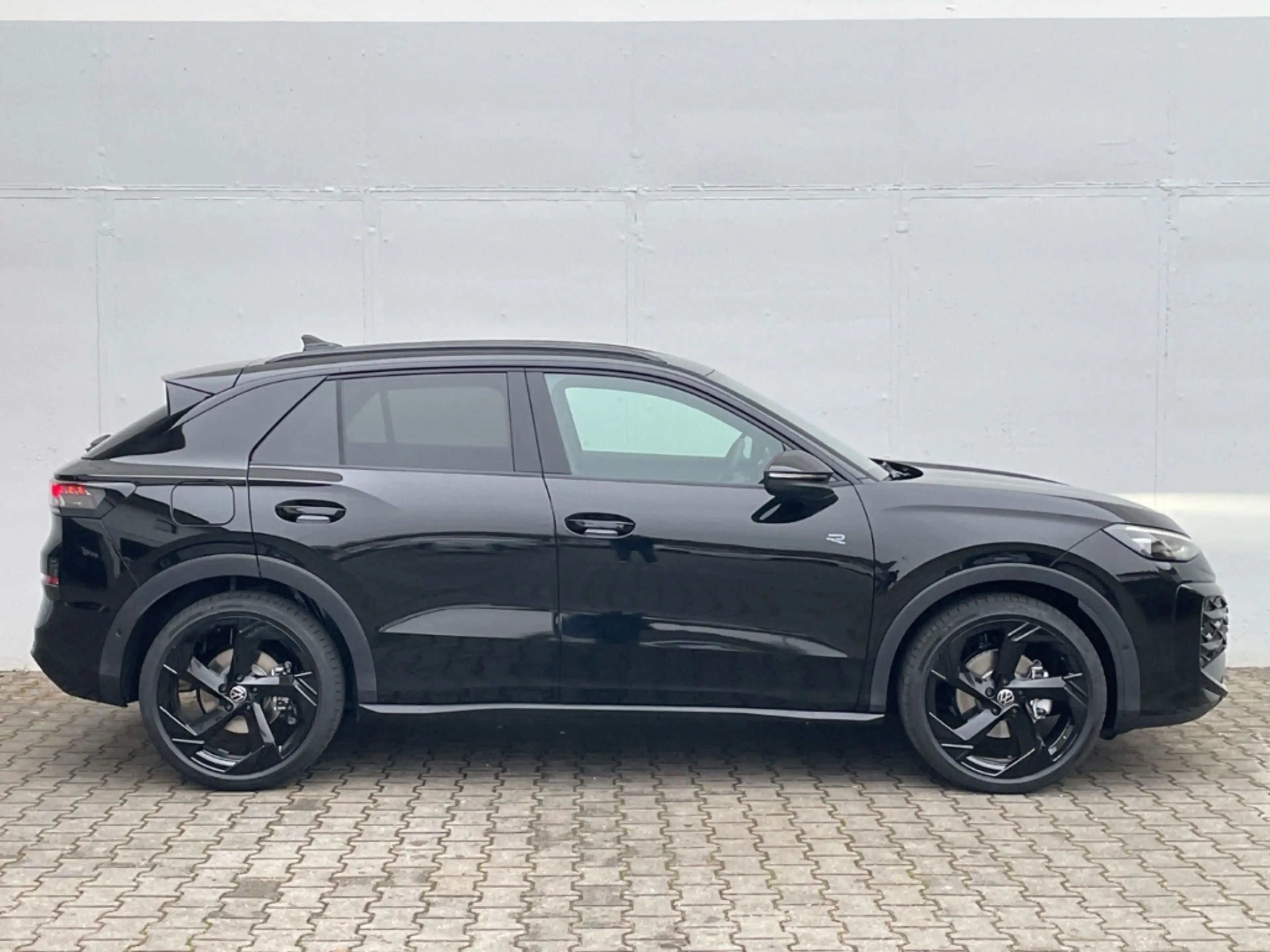 Volkswagen T-Roc R-Line 1.5eTSI DSG Kamera/LED Plus/Keyless/el.Heck — photo 5