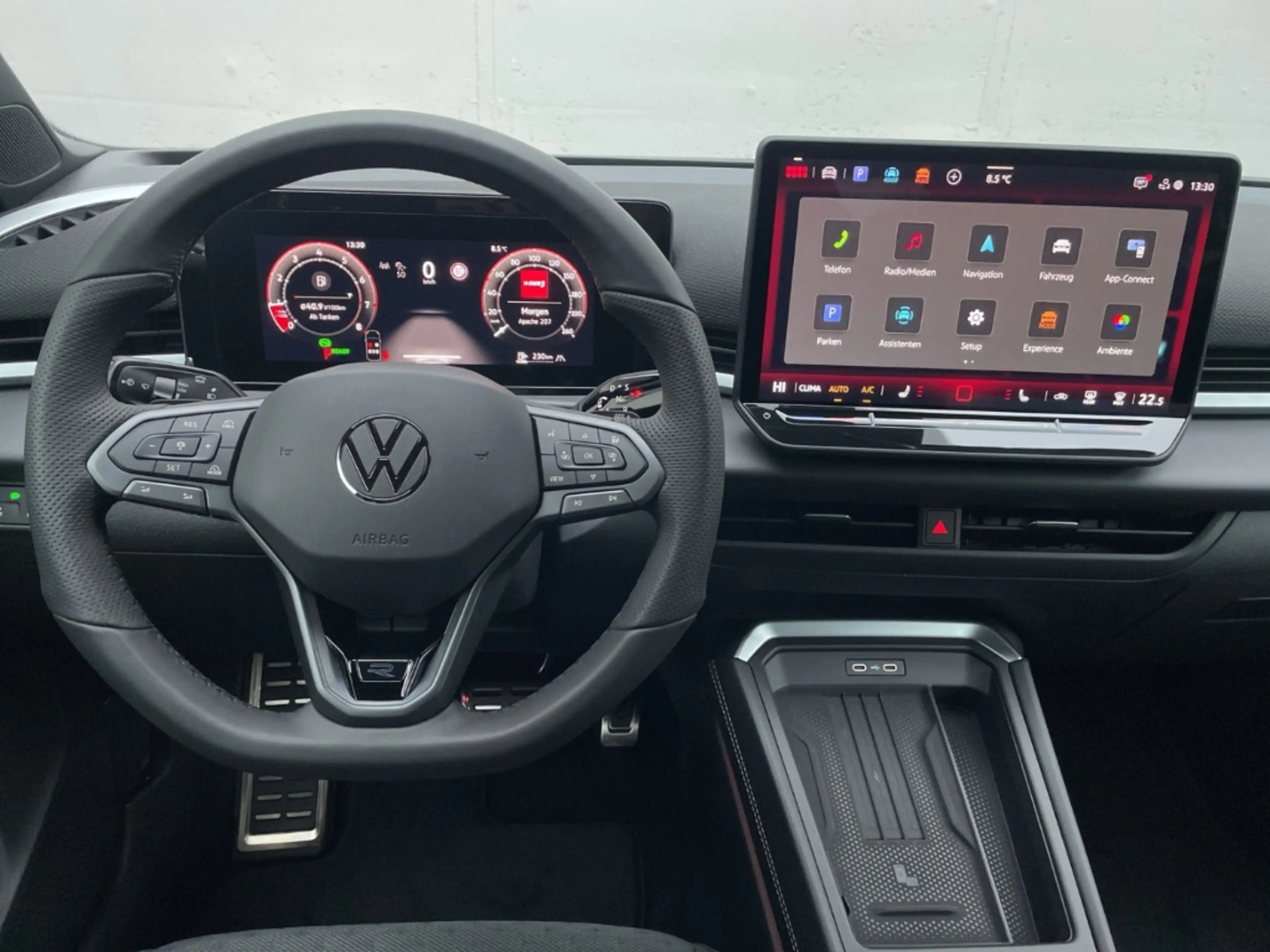 Volkswagen T-Roc R-Line 1.5eTSI DSG Kamera/LED Plus/Keyless/el.Heck — photo 12