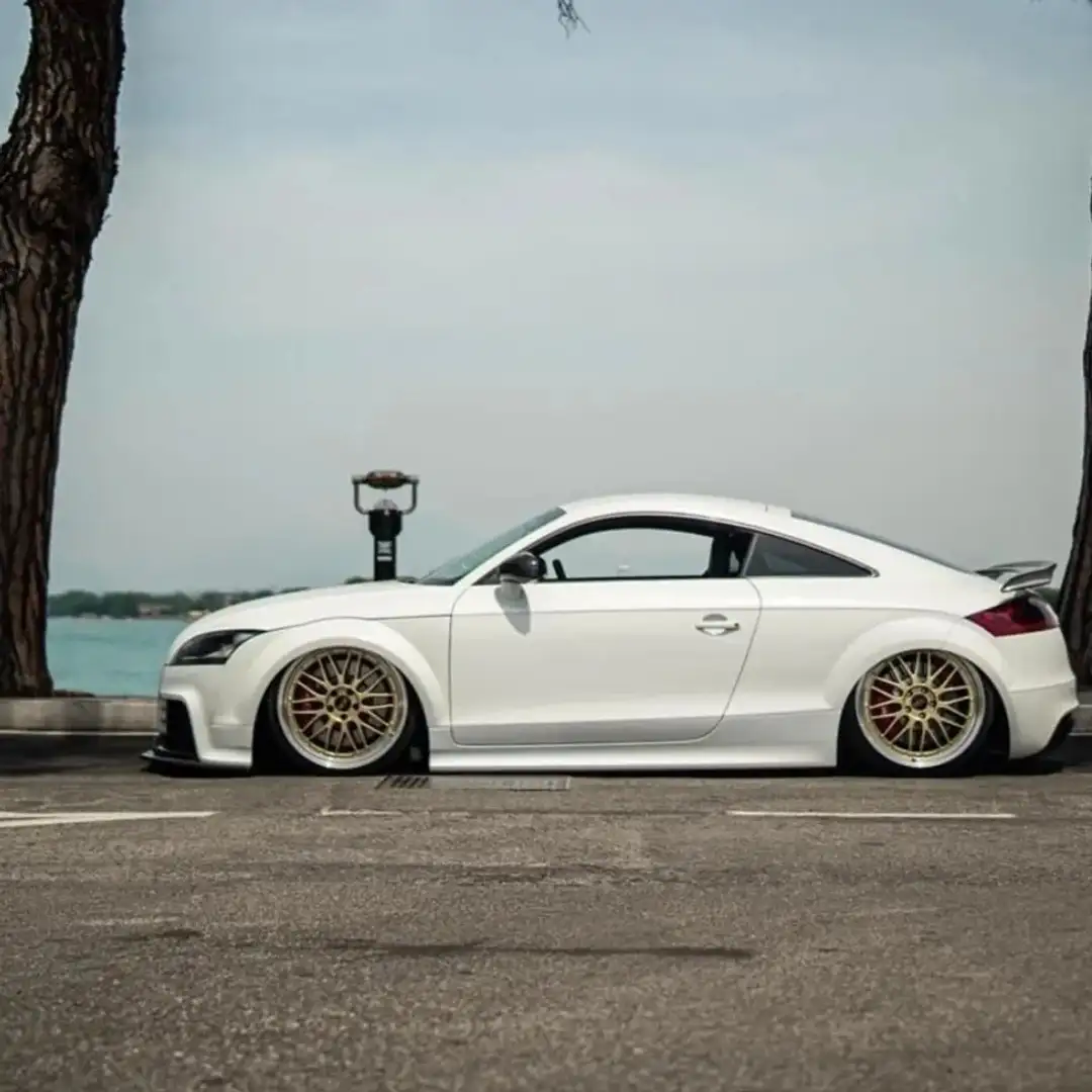 Audi TT RS Coupé 2,5 TFSI quattro Schalter Schalensitze - 2