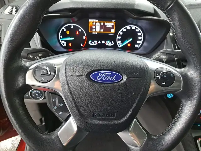 Ford Tourneo Connect view 15
