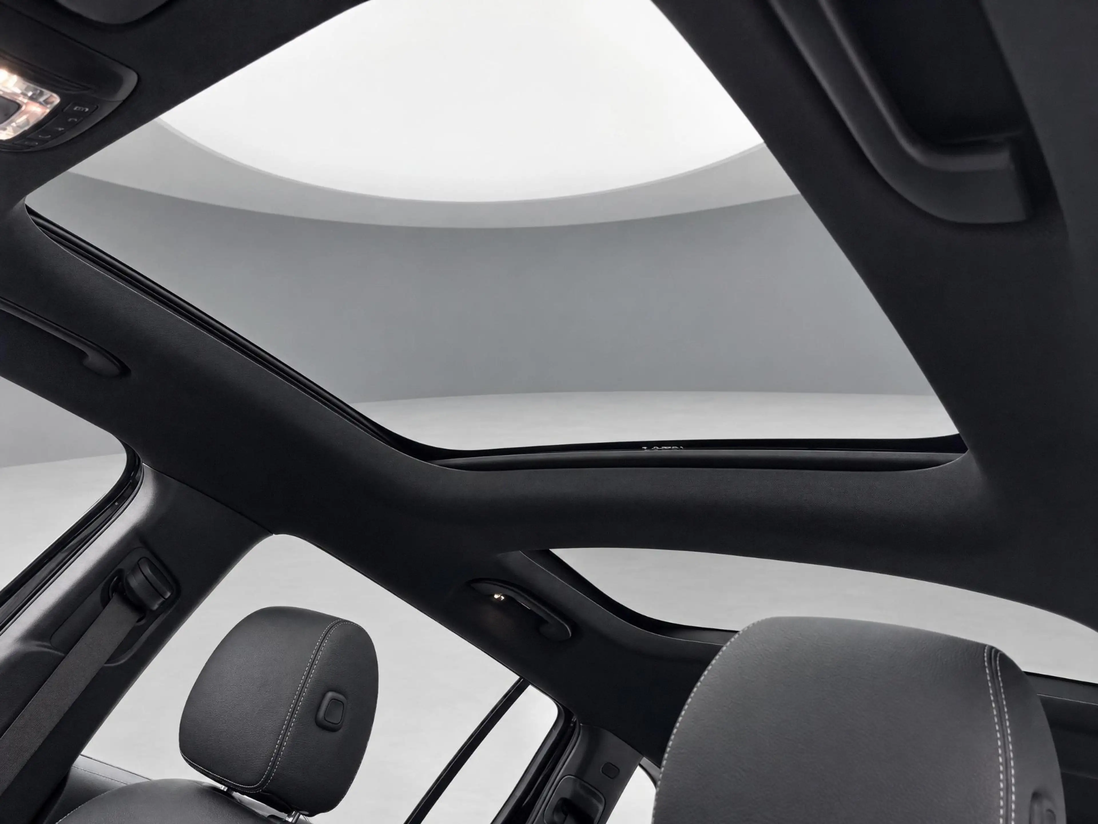 Mercedes-Benz EQB 250 250+ Business Solution Luxury | Panoramadak | Dode — photo 15