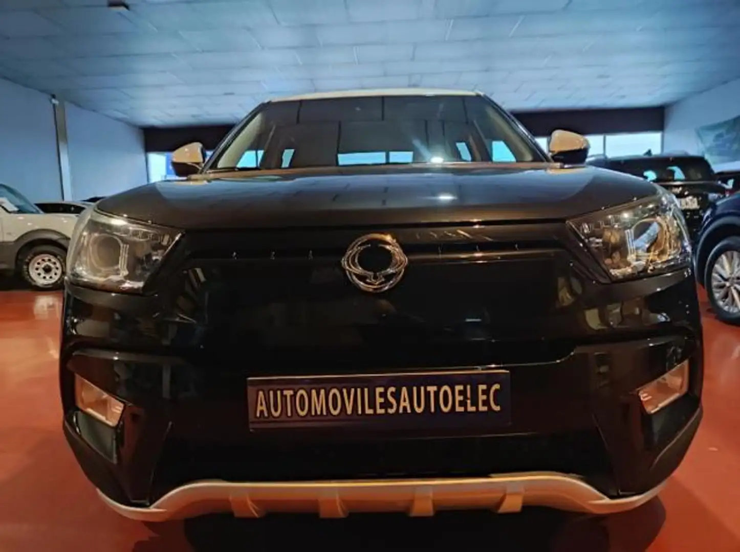 SsangYong Tivoli 1.6d 2WD Be Visual Cool Noir - 2