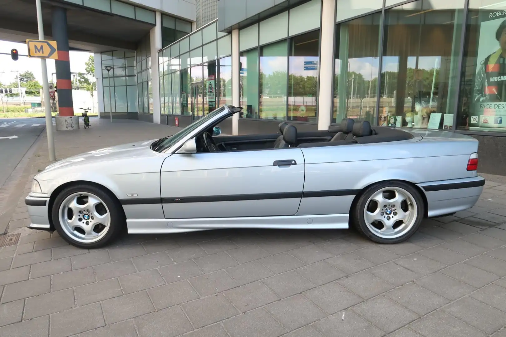 BMW M3 3-serie Cabrio 3.2 NAP Clima Leer E36 M3 Grijs - 2