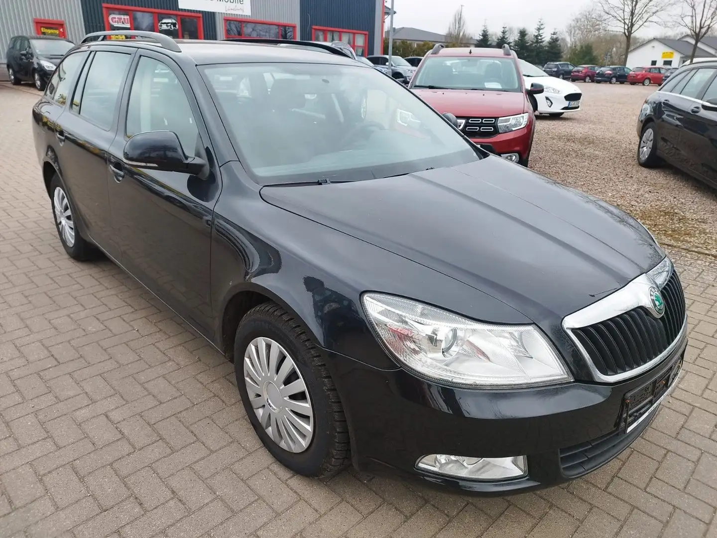 Skoda Octavia Combi Ambiente Zwart - 2