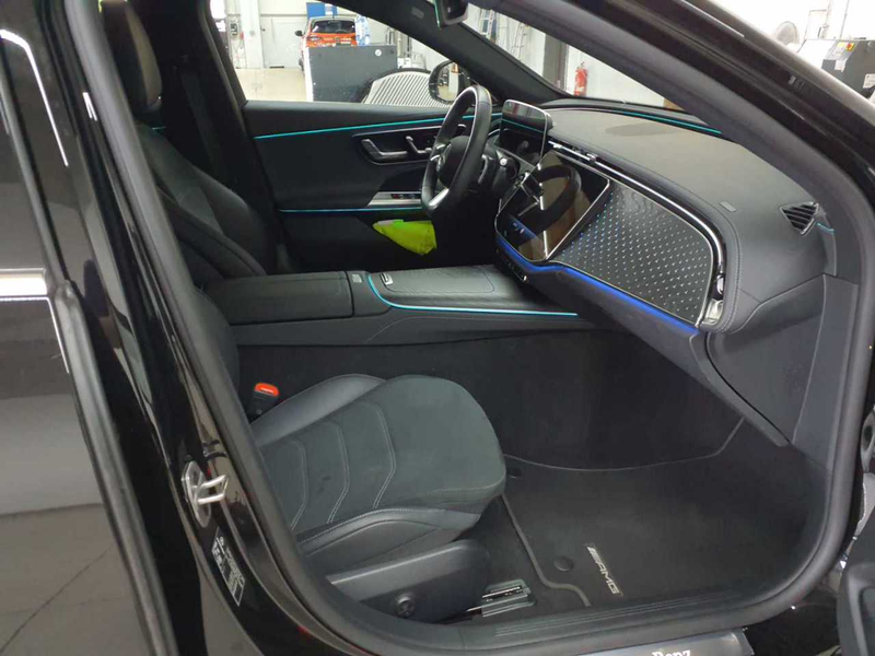 Mercedes-Benz E 220 E220d T 4M-AMG Adv+Premium StHz AHK Airm — photo 8