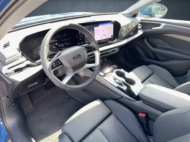 Audi A6 view 10