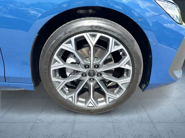 Audi A6 view 8