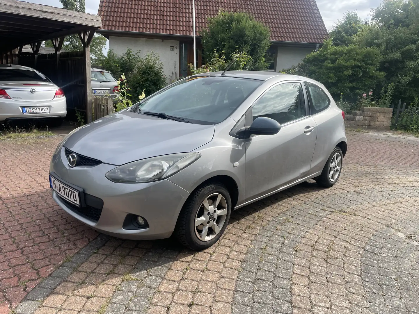 Mazda 2 1.3 Grau - 2
