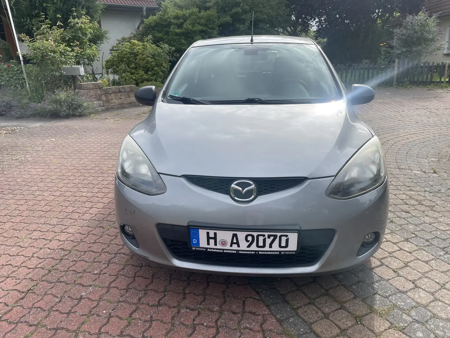 Mazda 2 1.3 Grau - 1
