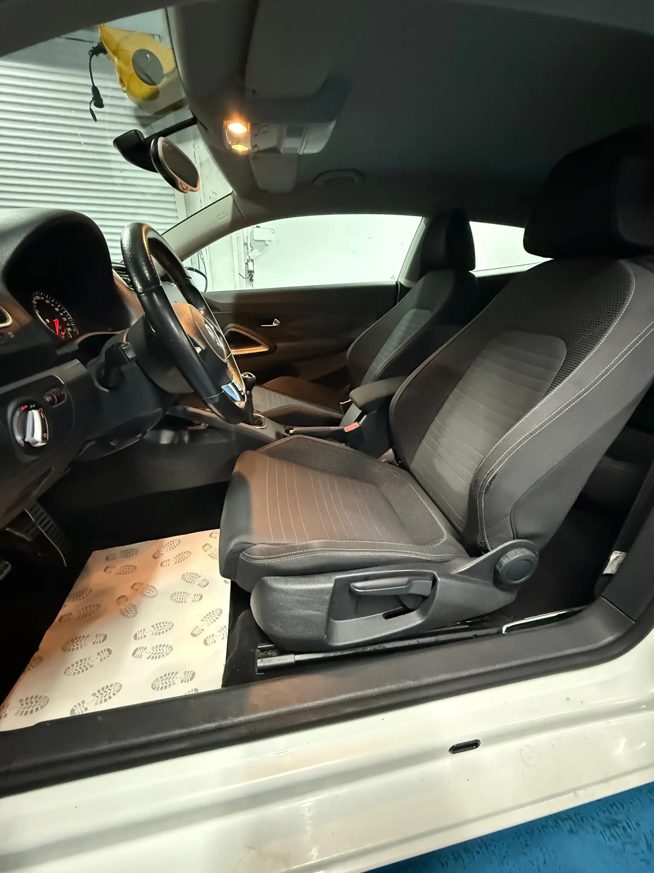 Volkswagen Scirocco Scirocco 1.4 TSI — photo 5