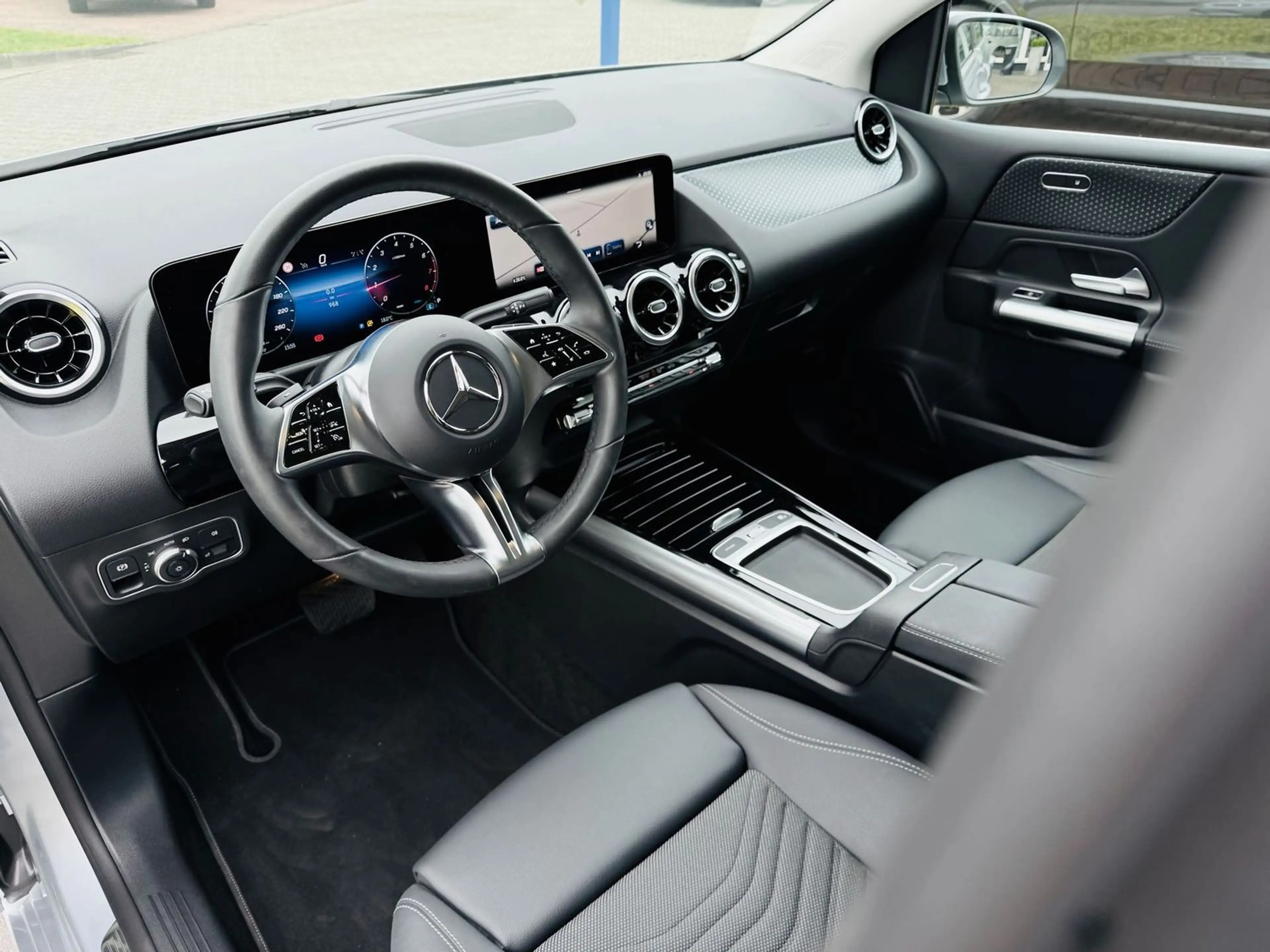 Mercedes-Benz B 180 PROGRESSIVE, Autom., LED, SHZ, RFK, PTS, Easy-Pack — photo 8