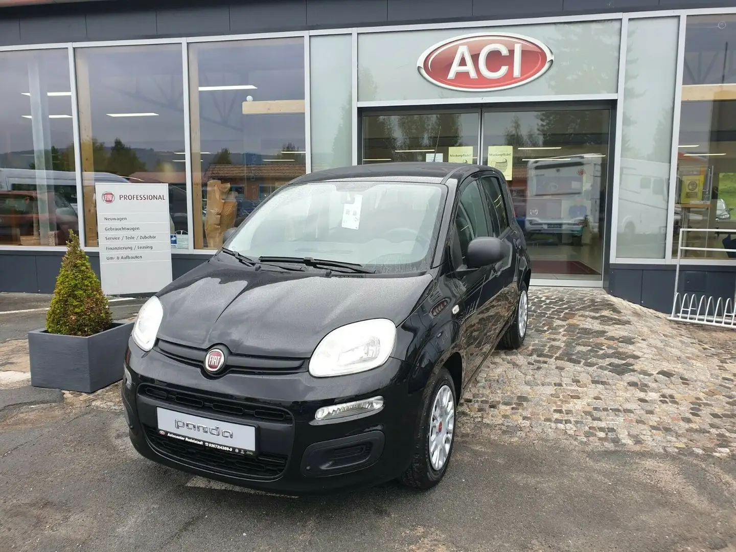 Fiat Panda Hybrid Negro - 2