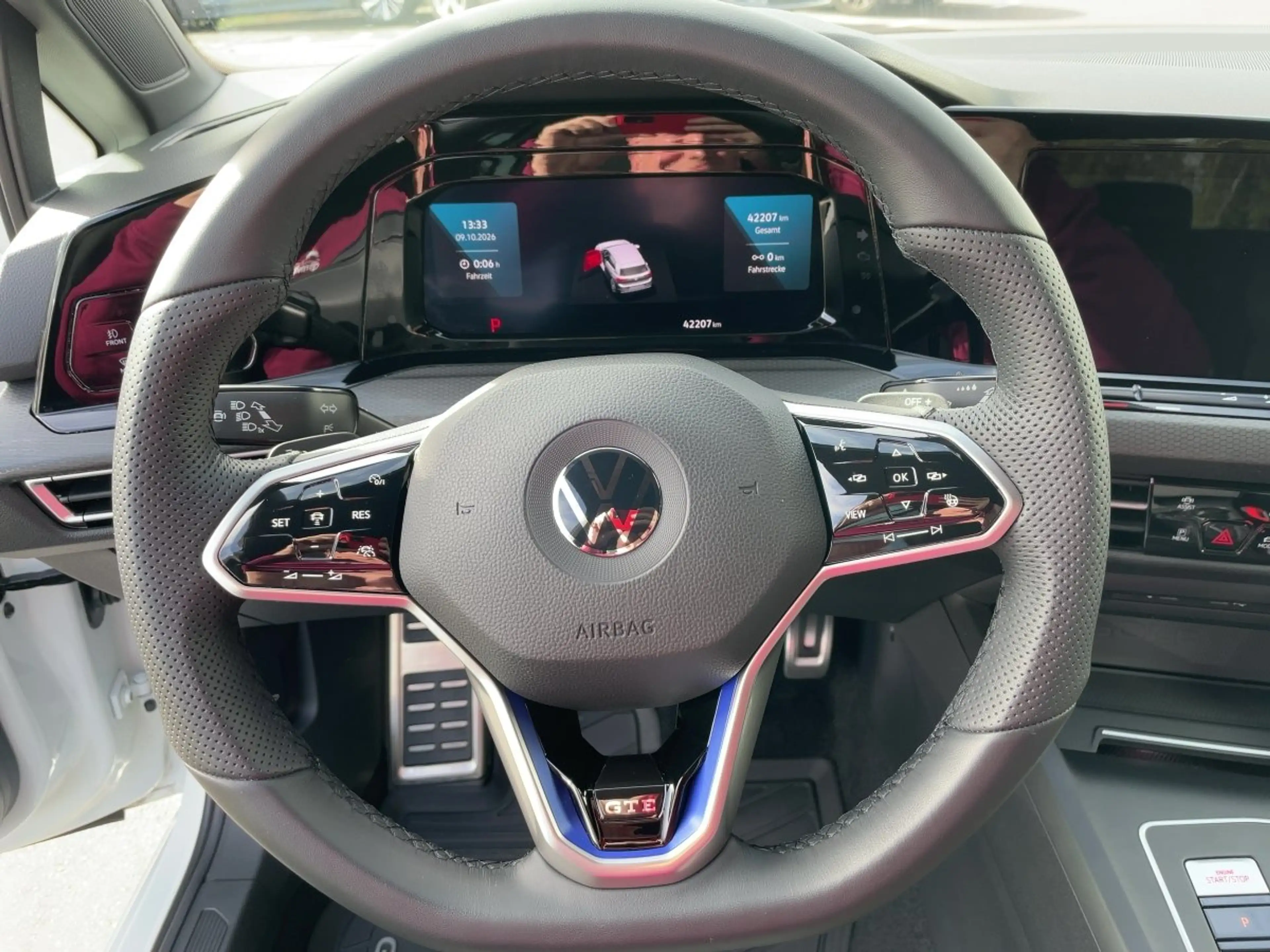 Volkswagen Golf GTE Golf VIII 1.4 GTE e ACC+LED+Navi+SHZ+KlimaA+LM — photo 11