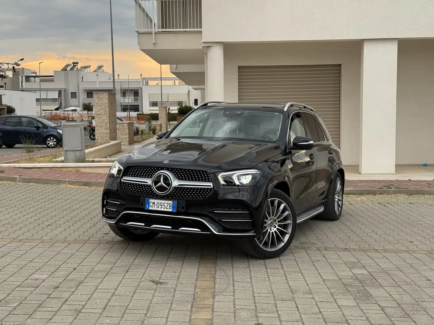 Mercedes-Benz GLE 350 de phev (e eq-power) Premium Plus 4matic auto Nero - 1