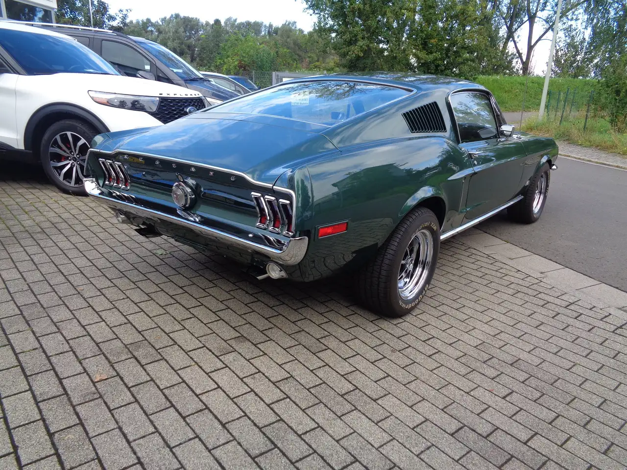 Ford Mustang Fastback S- Code 325PS Bullit top Zustand, foto 4