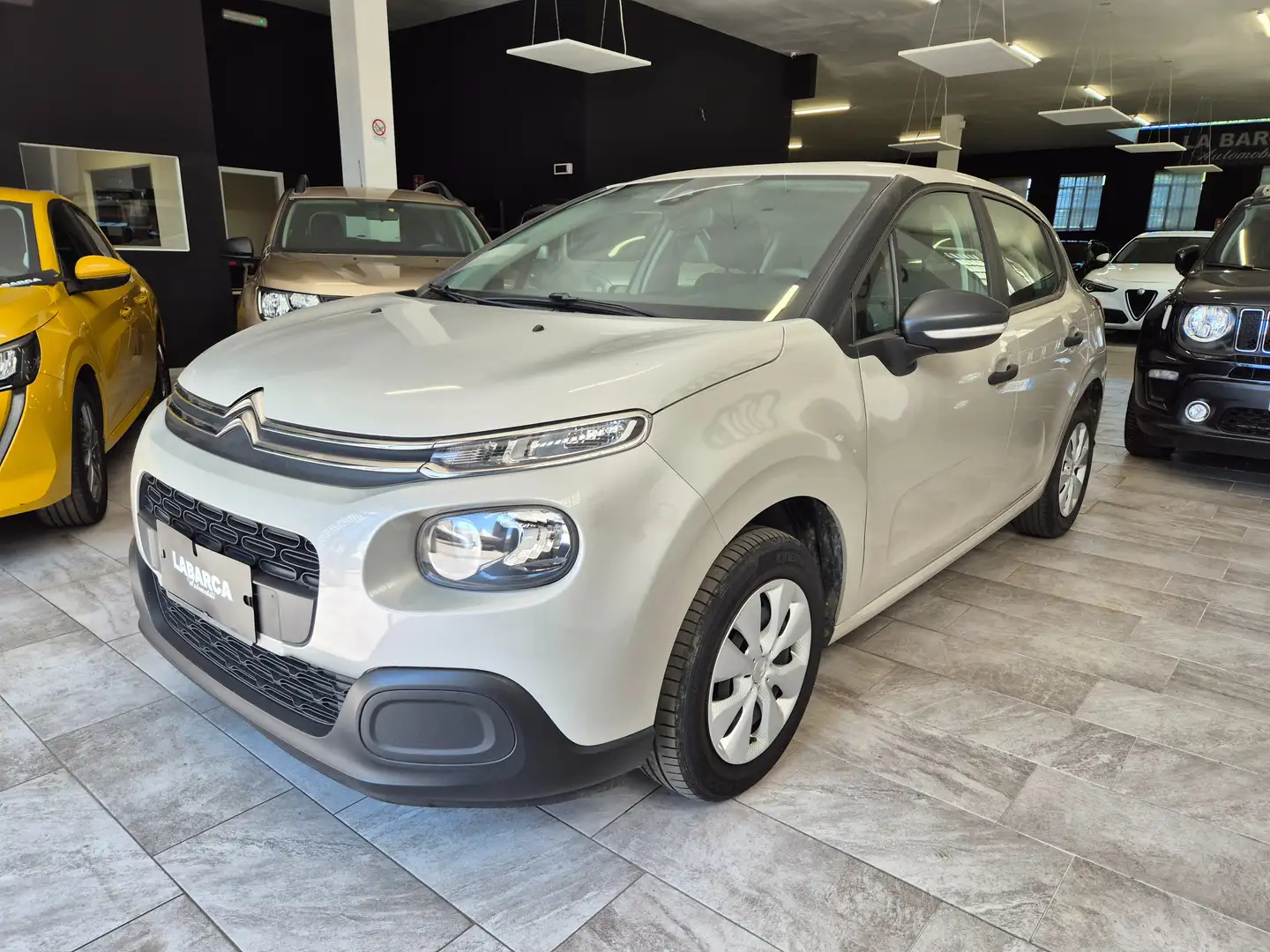 Citroen C3 C3 1.2 puretech Feel 82cv Gris - 2