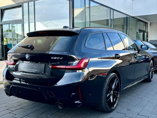 BMW 3 Series view 4