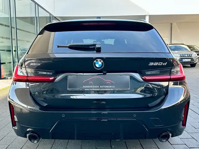 BMW 3 Series view 7