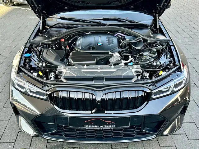 BMW 3 Series view 6
