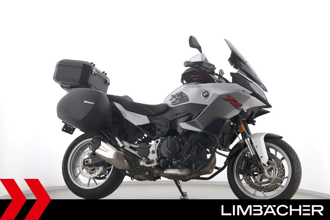 BMW F 900 XR