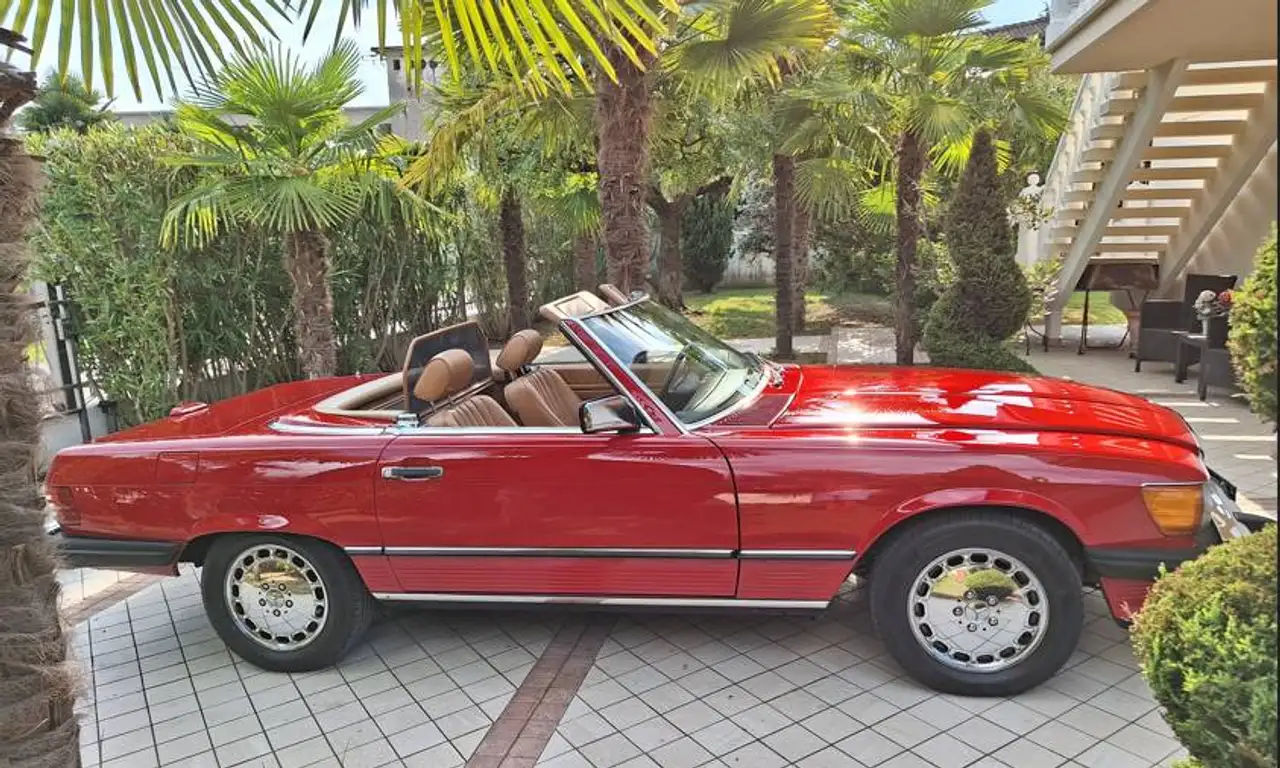 Mercedes-Benz SL 560 America 4 fari rossa interni palomino, foto 2