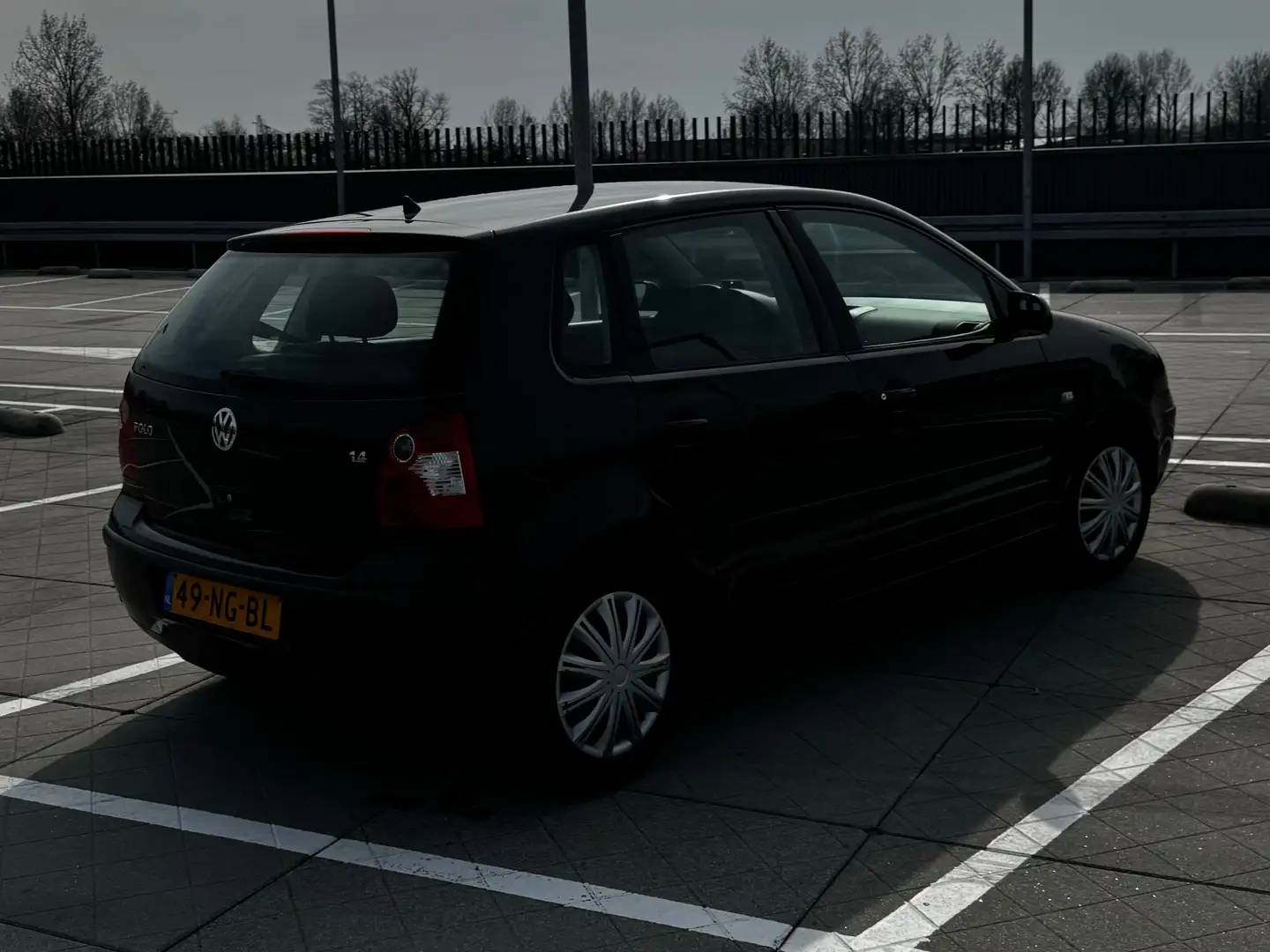 Volkswagen Polo Polo 1.4-16V Comfortline Noir - 2