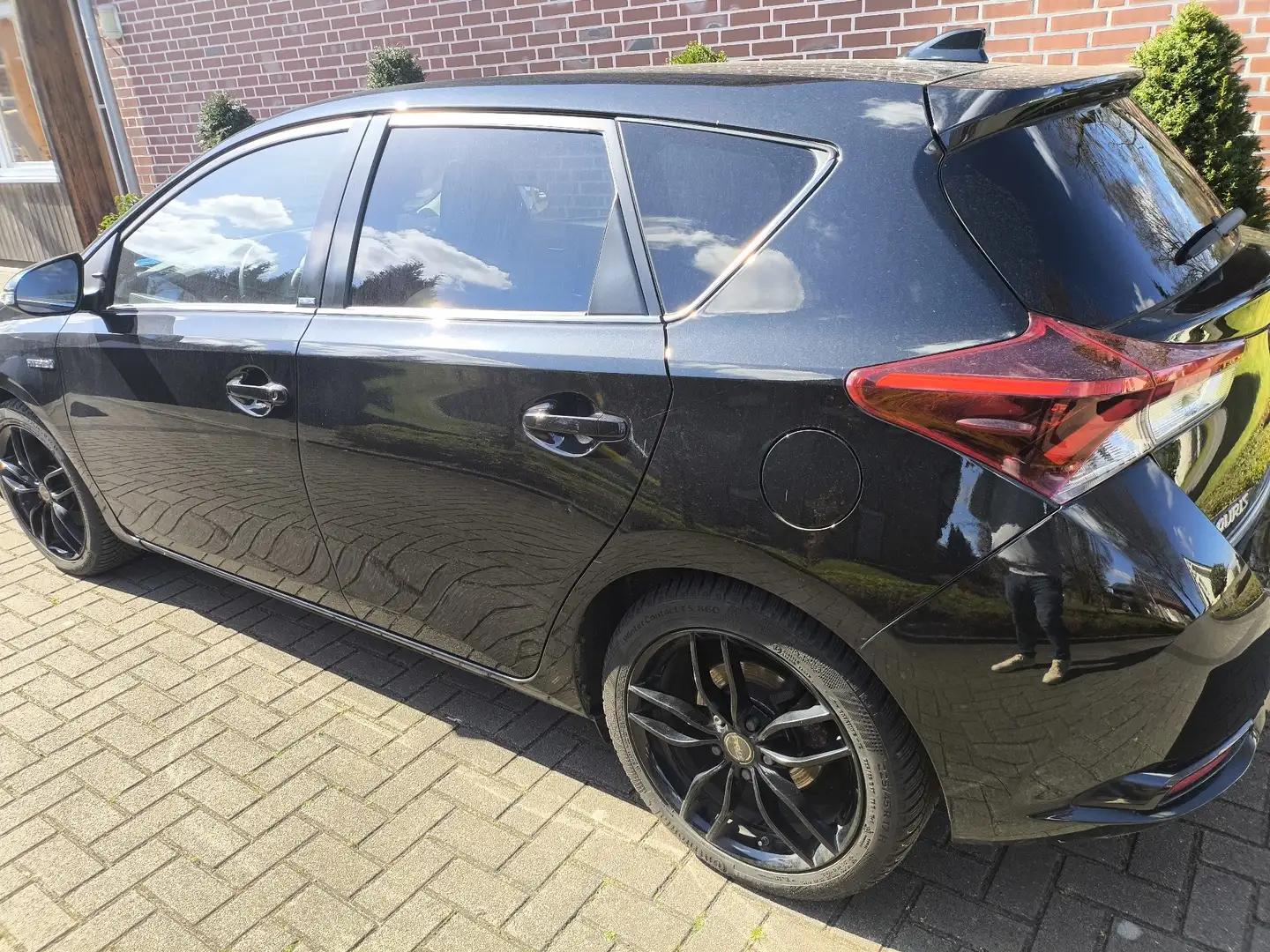 Toyota Auris 1.8 16V VVT-i HSD (2ZR-FXE) - 2