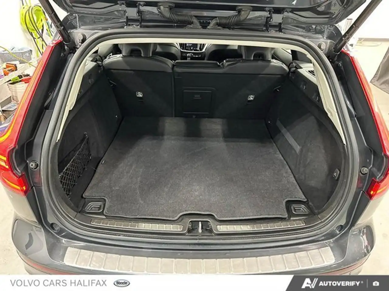 Volvo V60 снимка Volvo V60