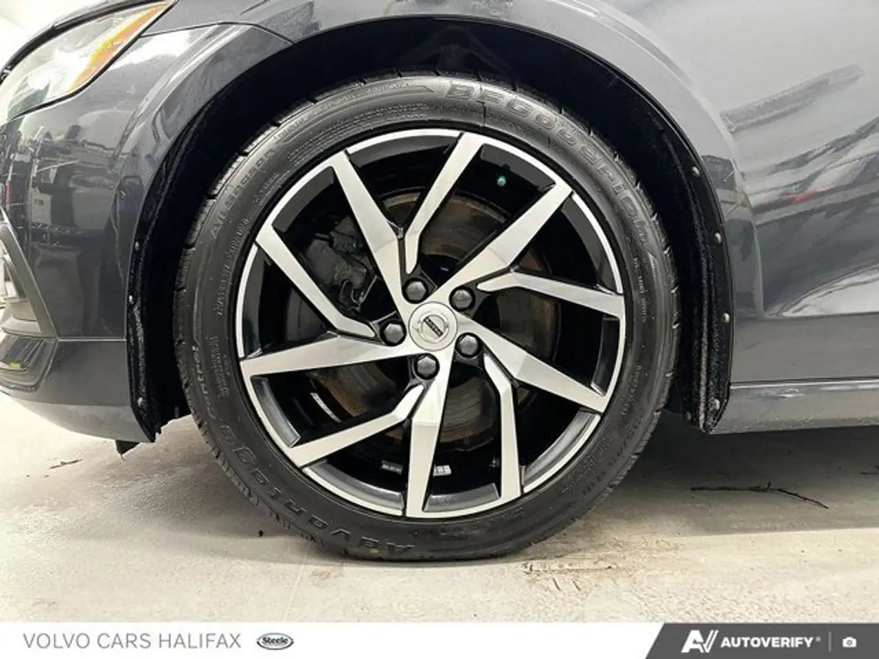 Volvo V60 снимка Volvo V60