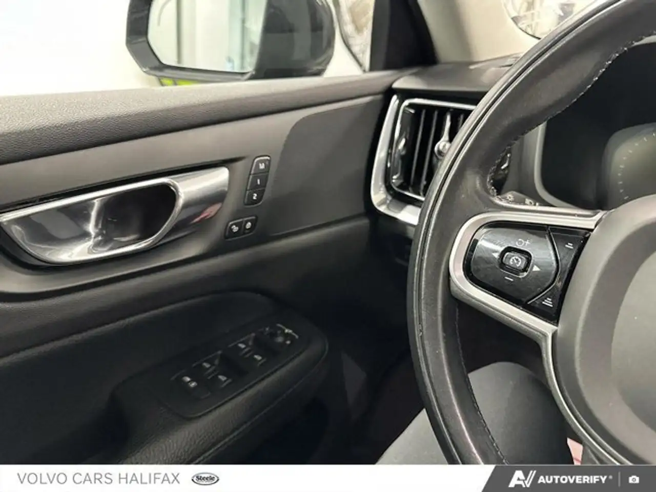 Volvo V60 снимка Volvo V60