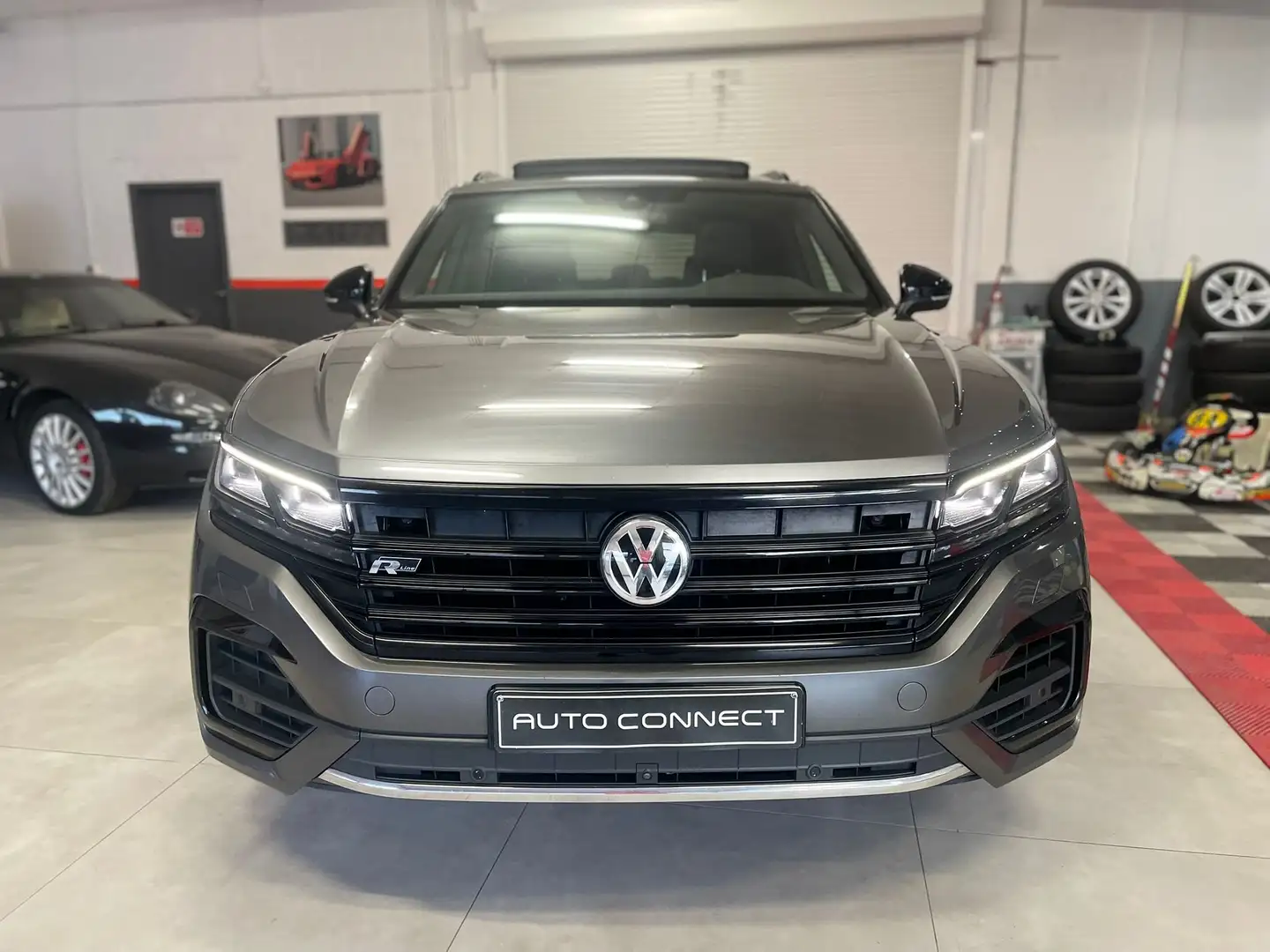 Volkswagen Touareg *R-LINE*CUIR*NAVI*TOIT PANO*PNEUMATIQUE*FULL FULL Gris - 2