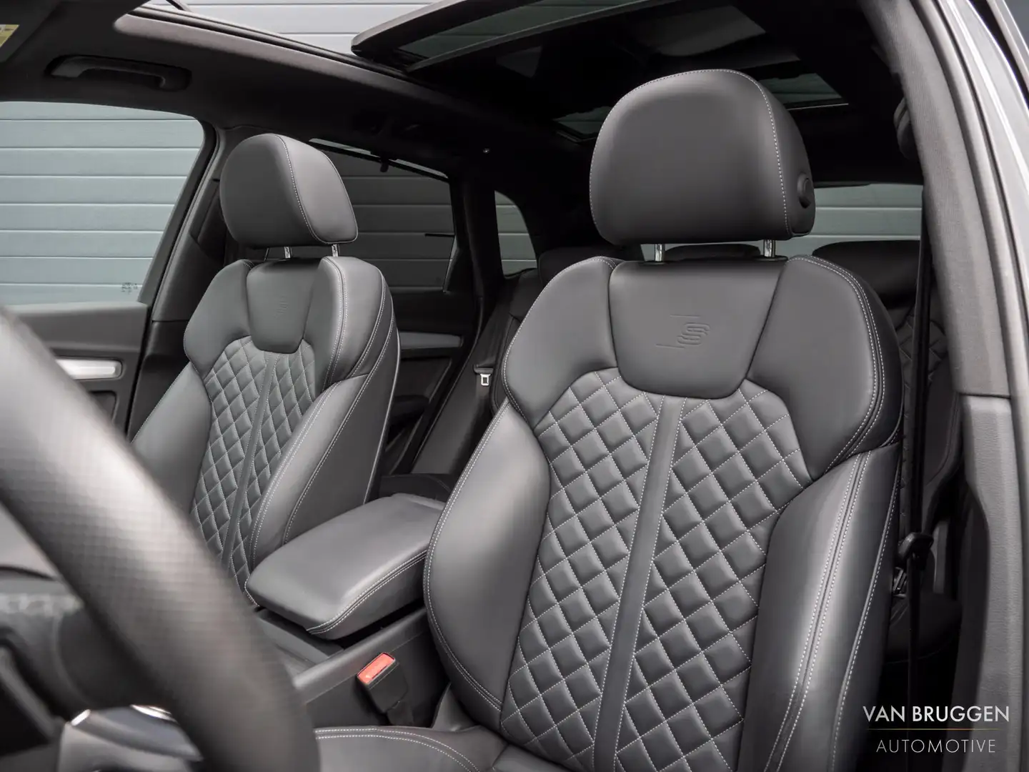 Audi Q5 55 TFSI e S-Line Pano Lucht Trekh RS-Stoelen HUD M Noir - 2