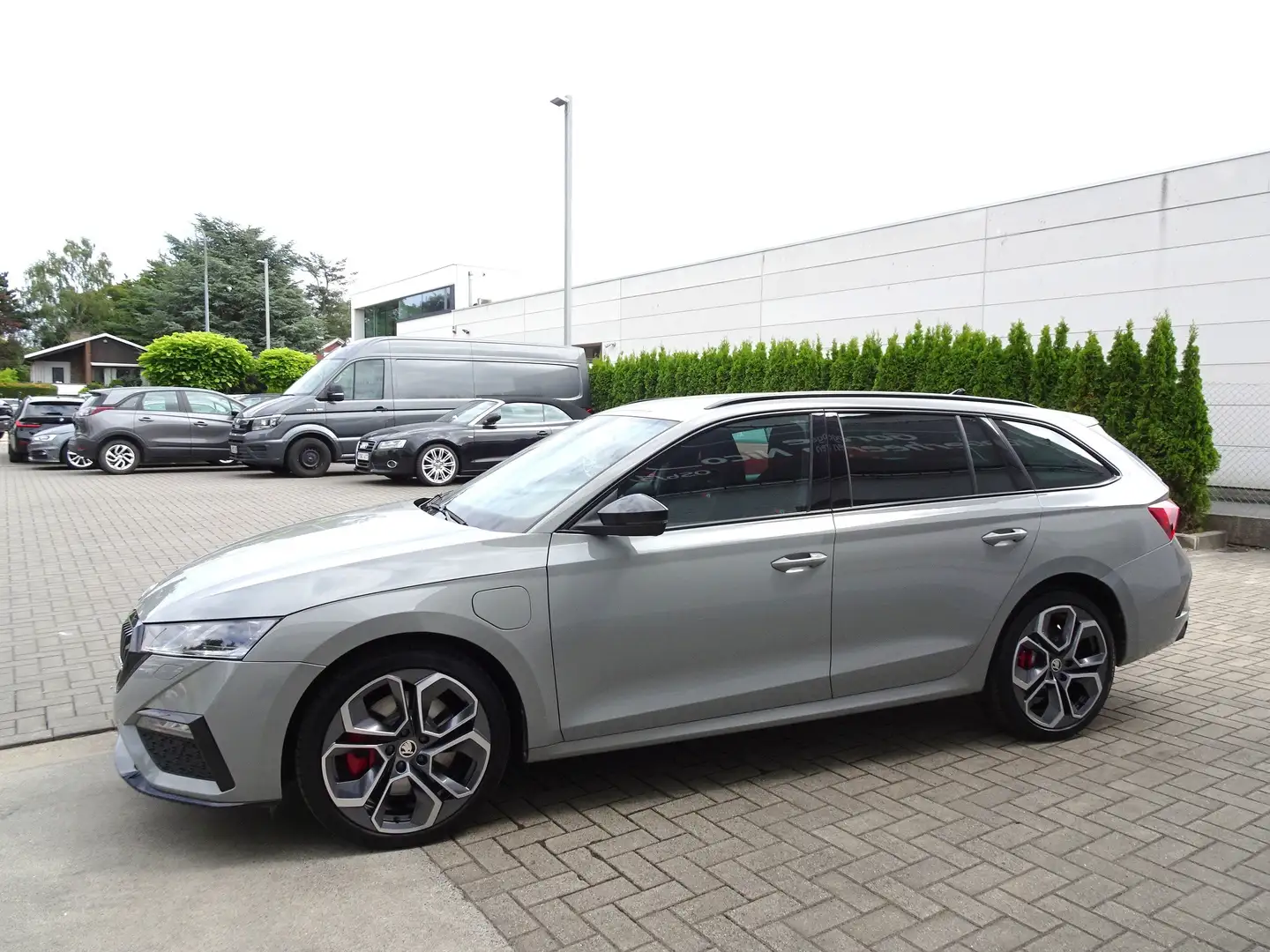 Skoda Octavia RS iV Plug-in CARPLAY,ADAPT.CRUISE,CAMERA,CANTON Gris - 2