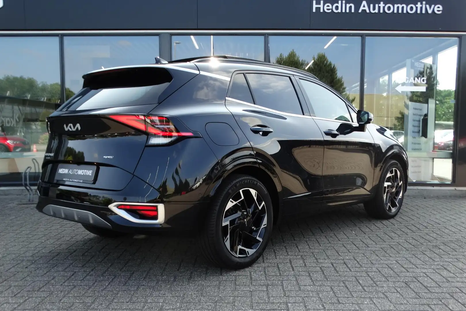 Kia Sportage 1.6 T-GDi Plug-in Hybrid AWD GT-PlusLine | Automaa Zwart - 2
