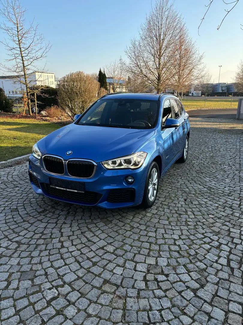 BMW X1 sDrive18d Advantage Blau - 2