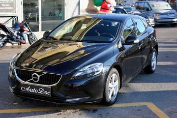 V40 D2 BUSINESS AUTOCARRO N1