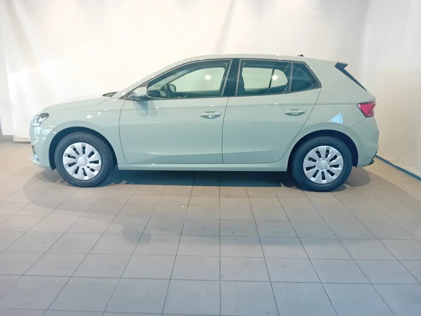 Skoda Fabia Essence TSI - 2