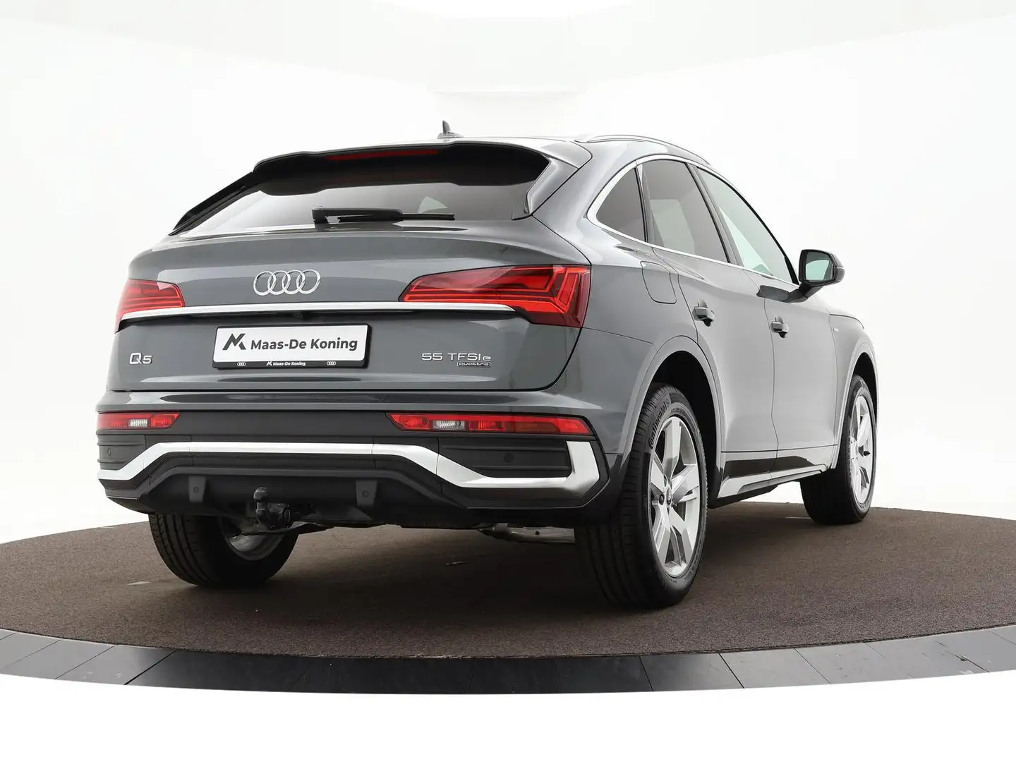 Audi Q5 Sportback 55 TFSIe 367pk S-tronic S edition Compet Grau - 2