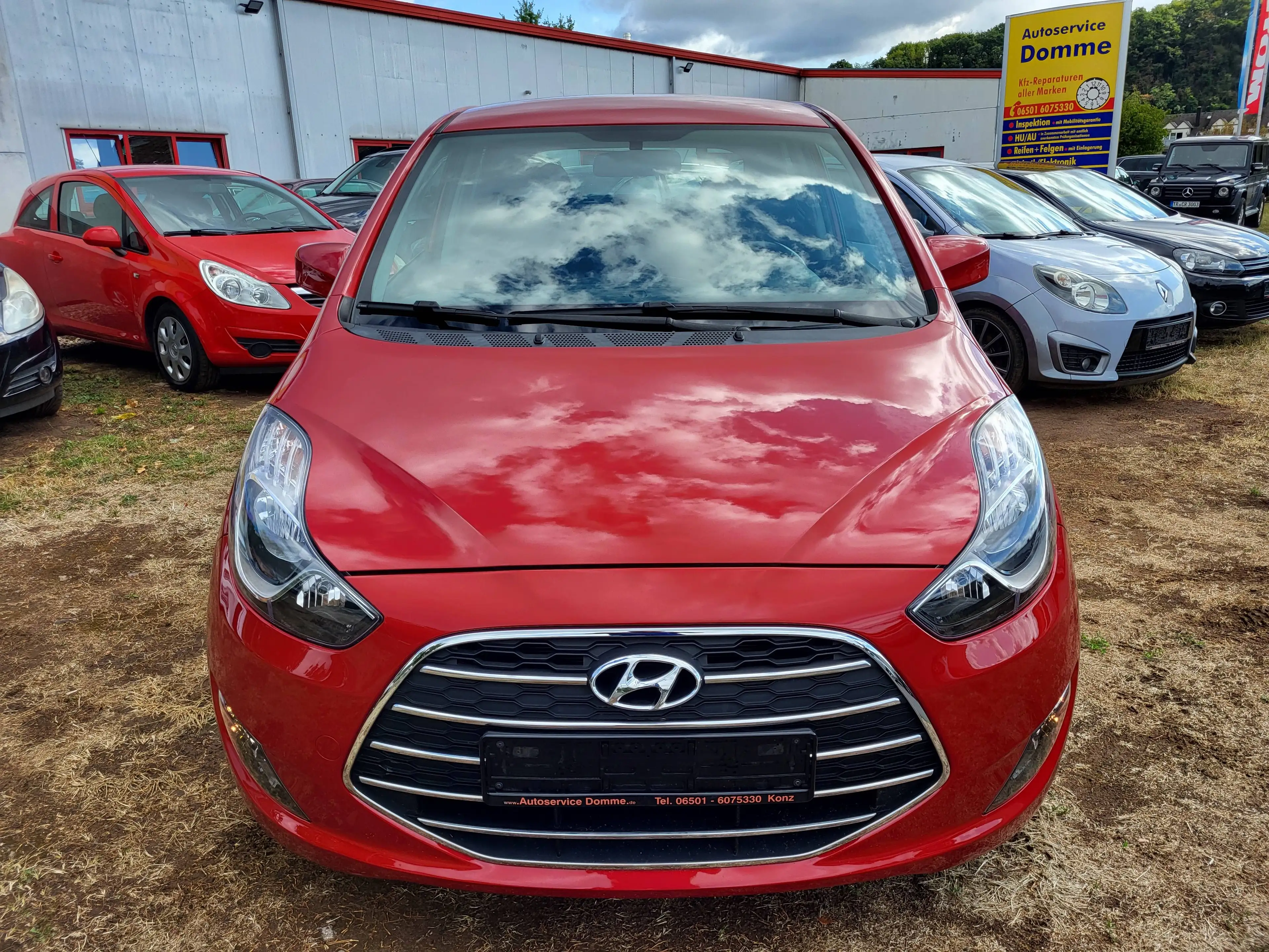 Hyundai iX20 blue Passion — photo 7