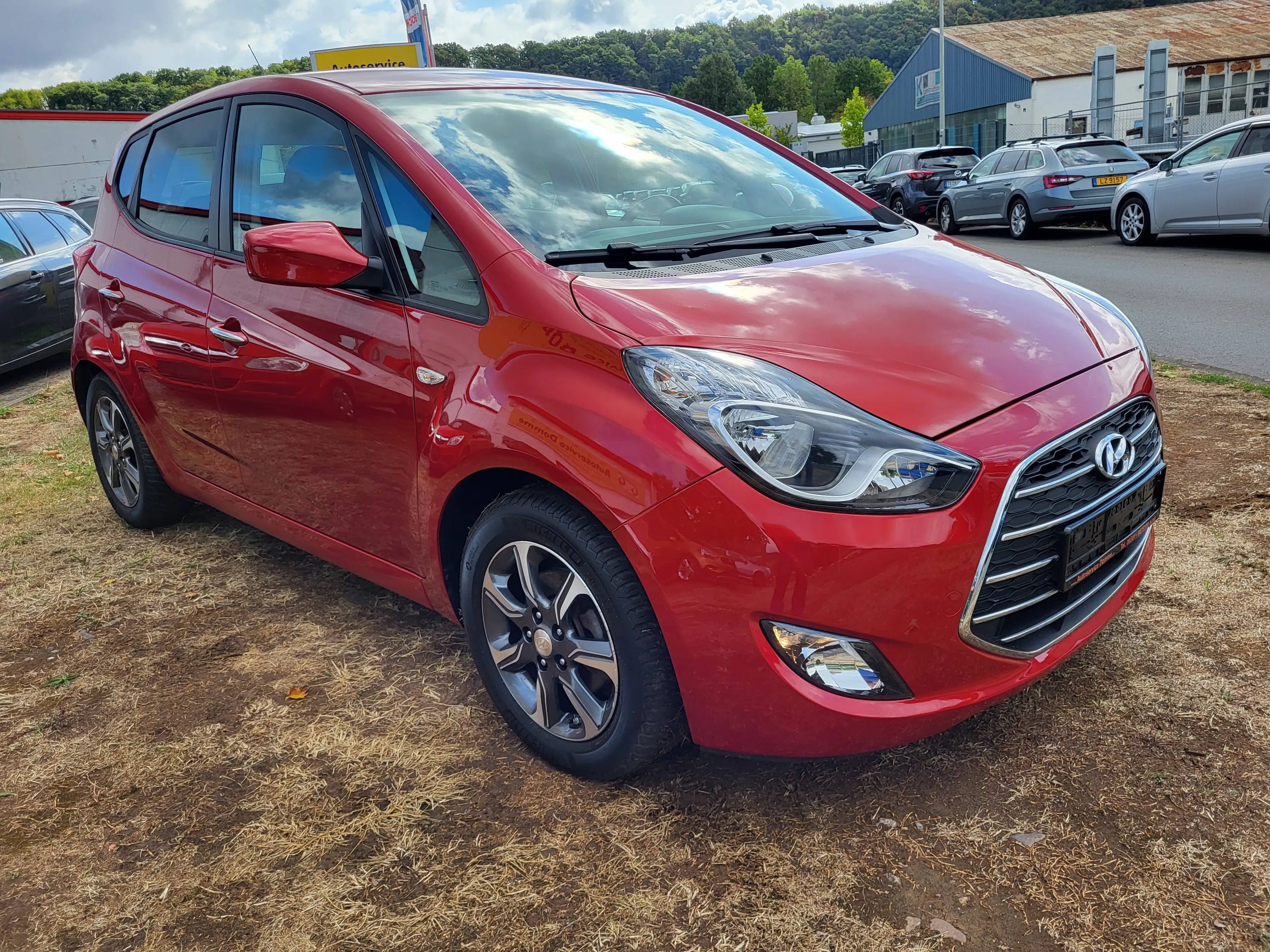 Hyundai iX20 blue Passion — photo 5