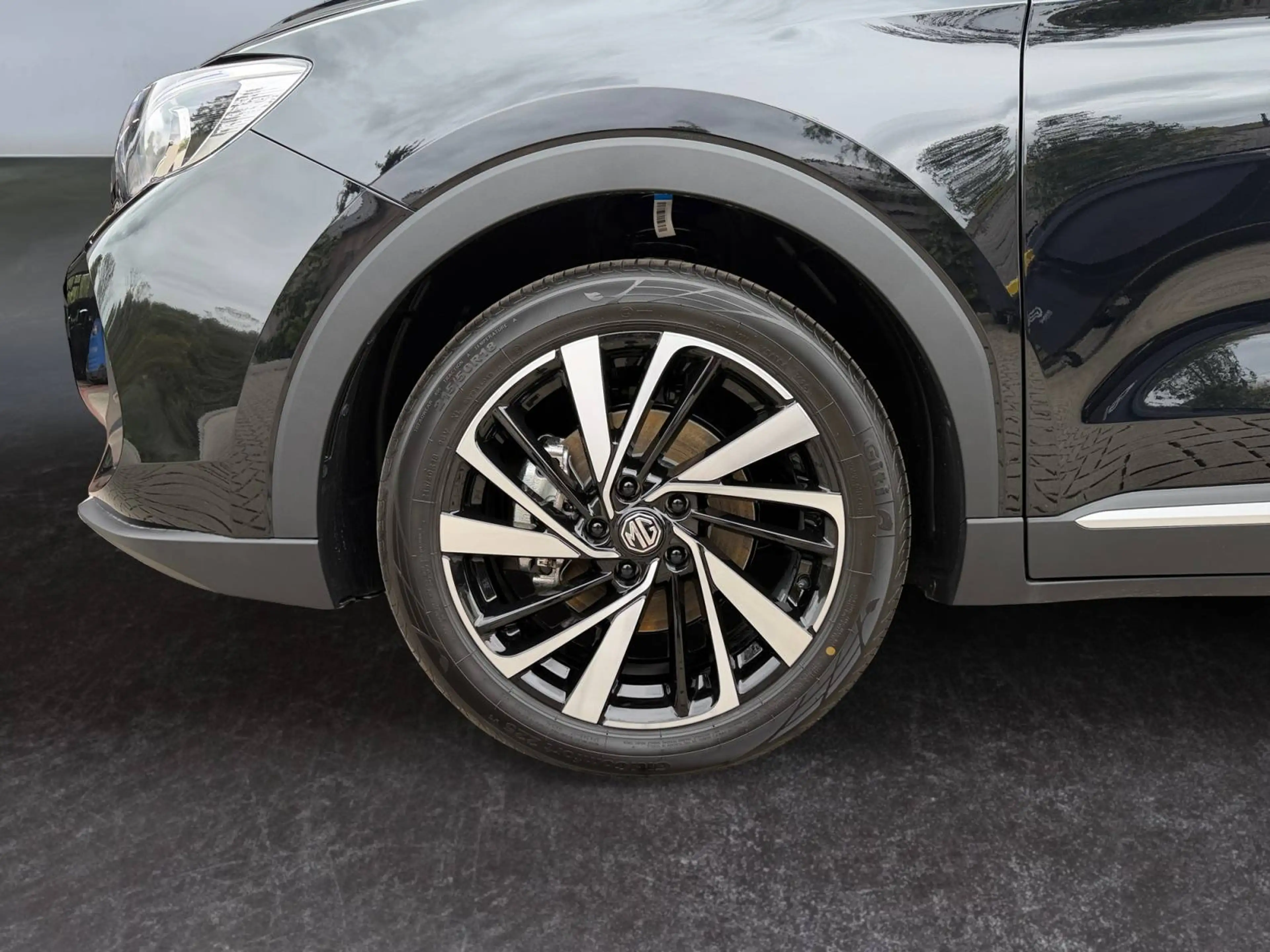 MG ZS *LUXURY*1.5L*HYBRID*197HP*AT*ANDROIDAUTO*CARPLAY*CAMERA*GARANTIE — photo 9