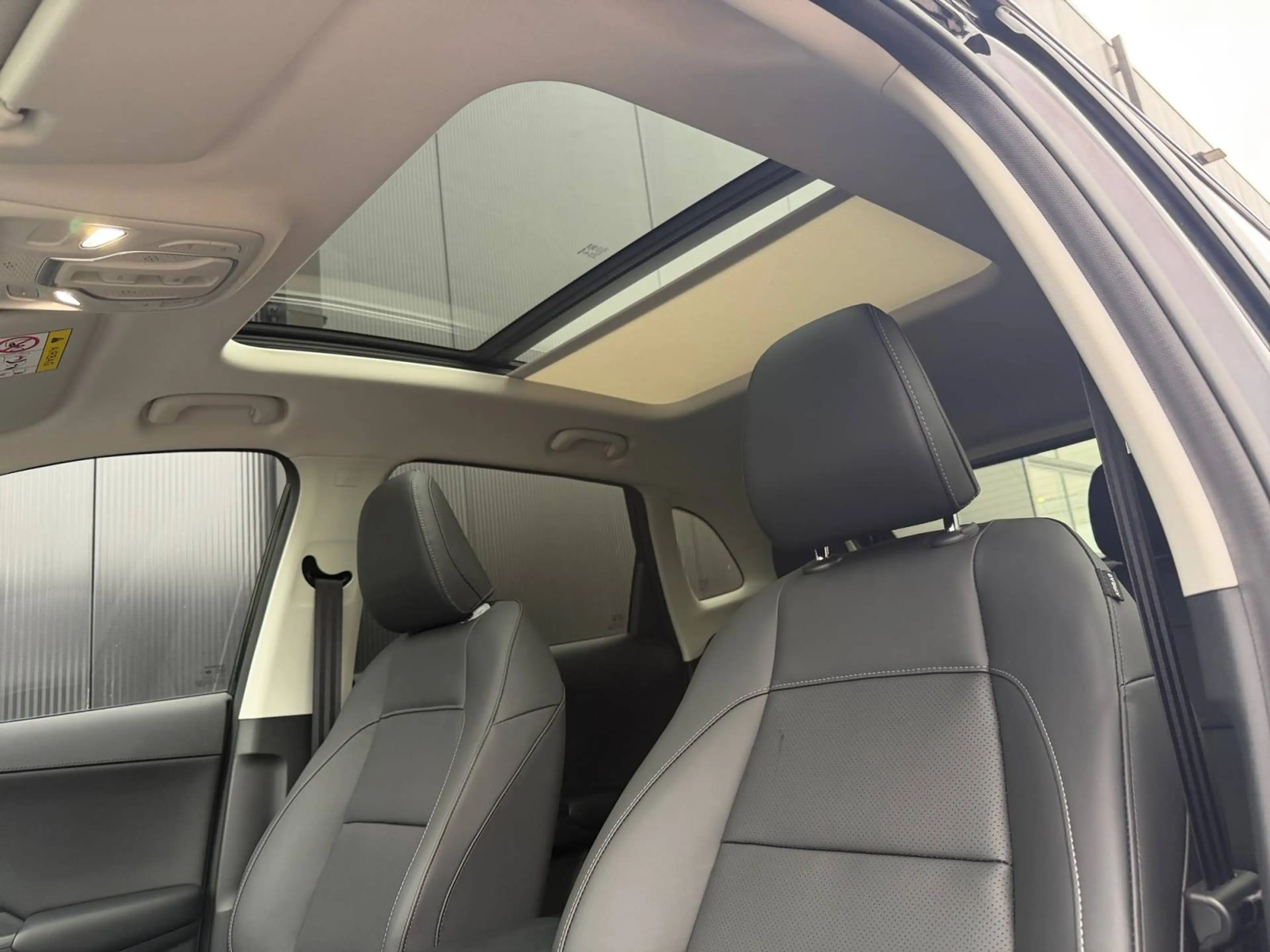 MG ZS *LUXURY*1.5L*HYBRID*197HP*AT*ANDROIDAUTO*CARPLAY*CAMERA*GARANTIE — photo 15