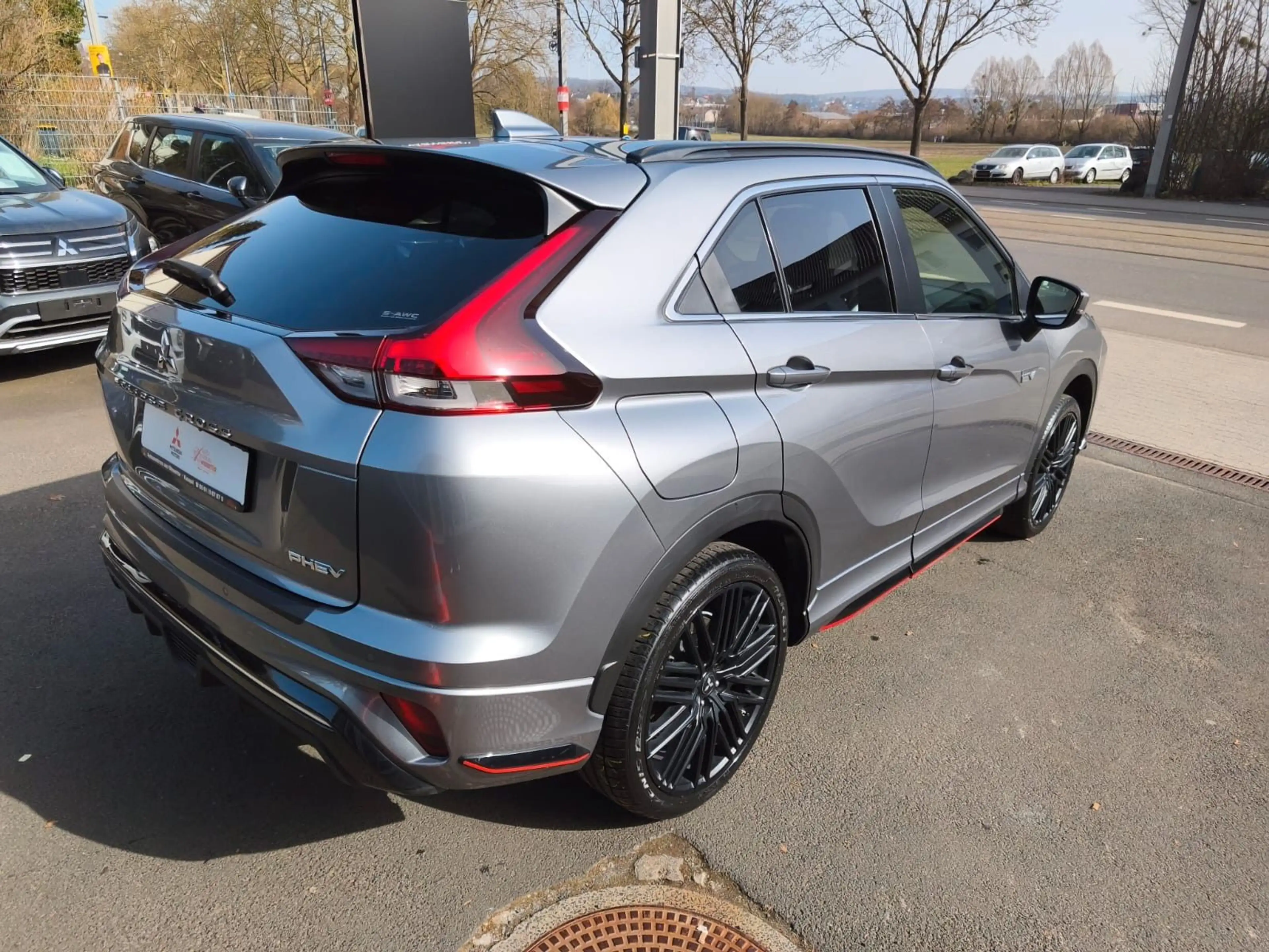 Mitsubishi Eclipse Cross PHEV PLUS Select SPORT — photo 3