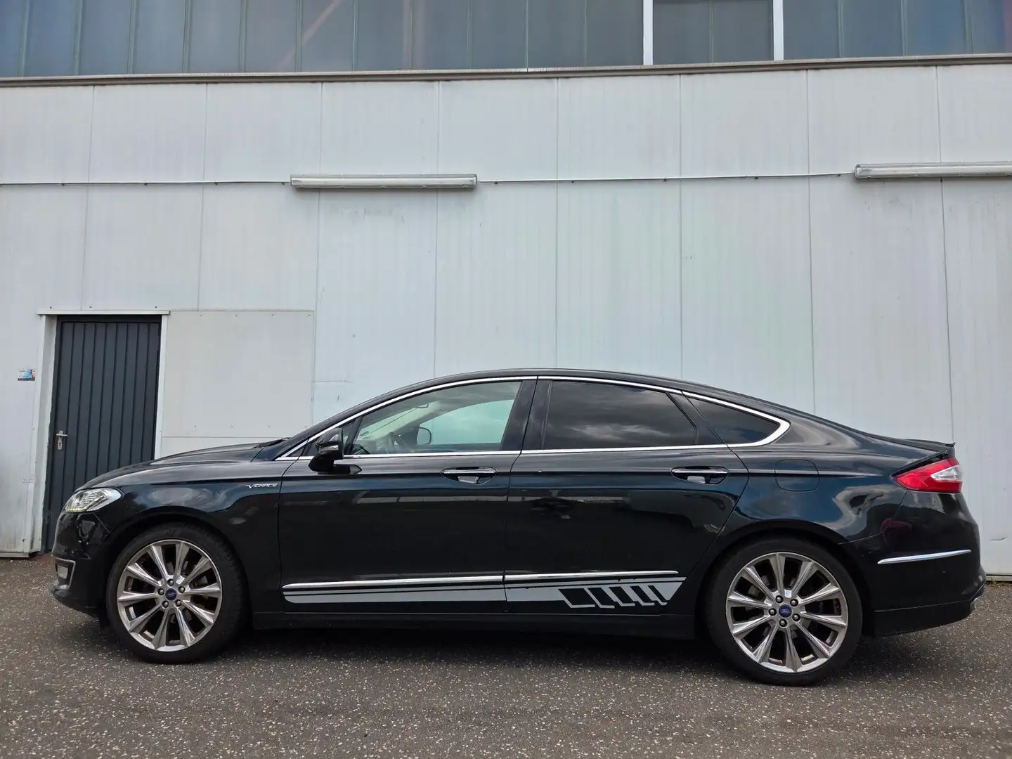 Ford Mondeo Vignale AWD Leder/Navi/LED/Schiebedach Noir - 1