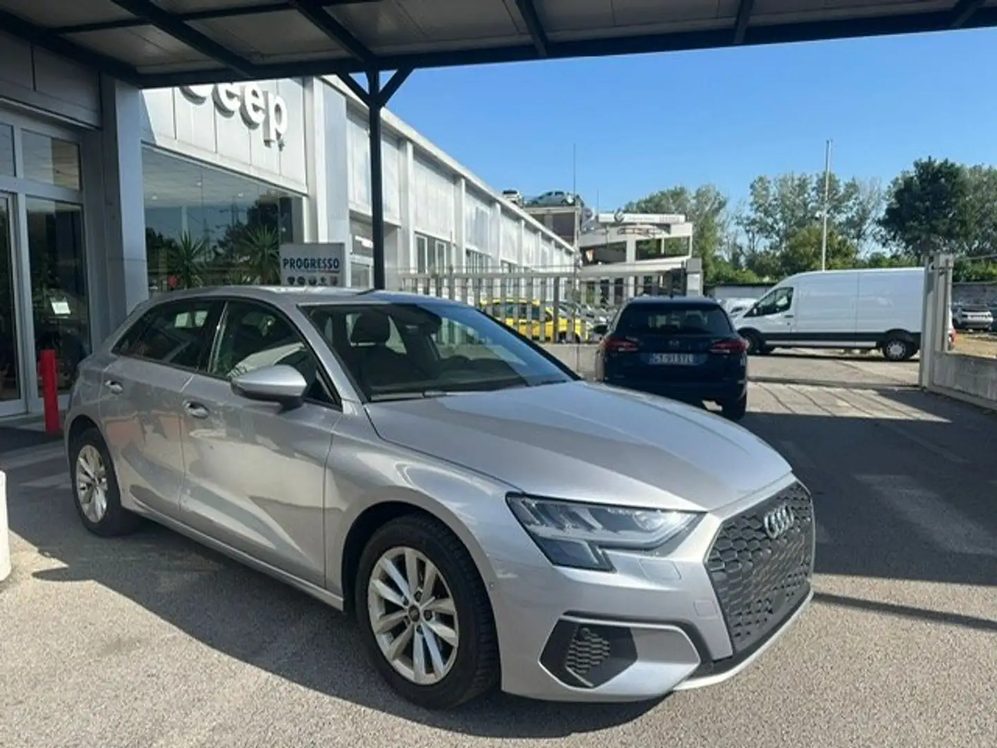 Audi A3 A3 Sportback 30 1.0 tfsi mhev Business s-tronic Argintiu - 1