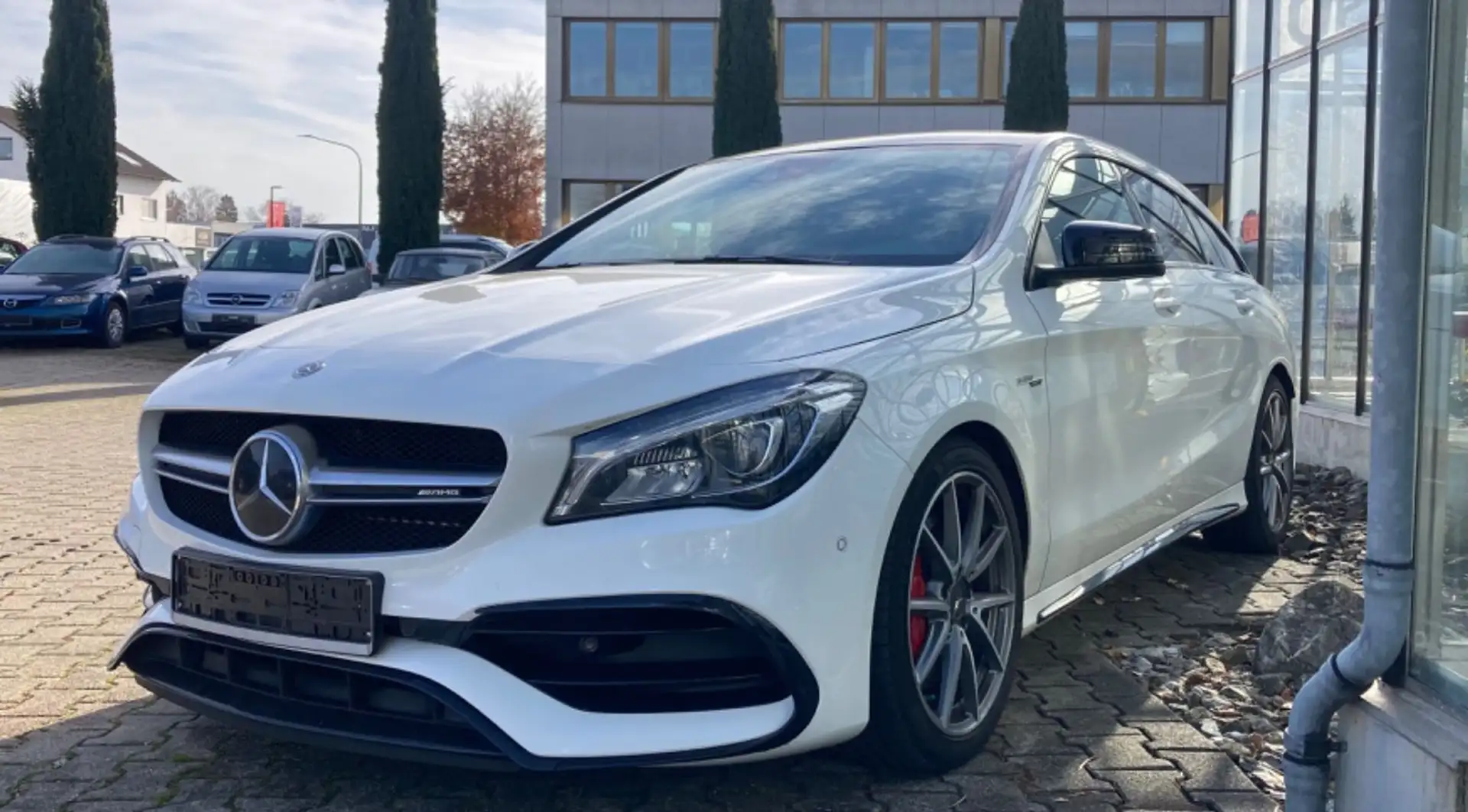 Mercedes-Benz CLA 45 AMG 4Matic 8x Alu Navi Blanc - 2