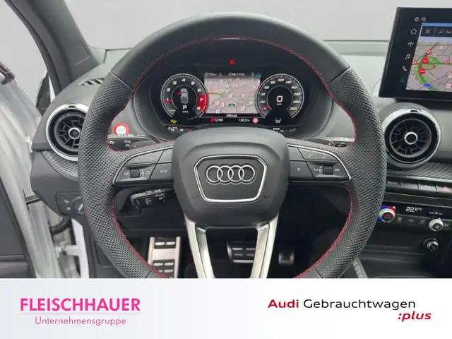 Audi SQ2 view 10