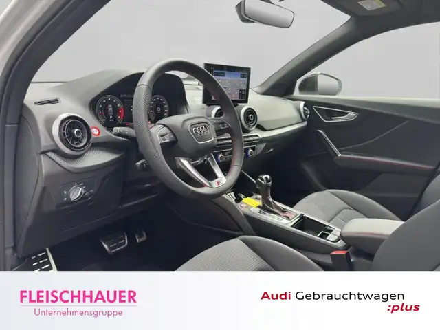Audi SQ2 view 9